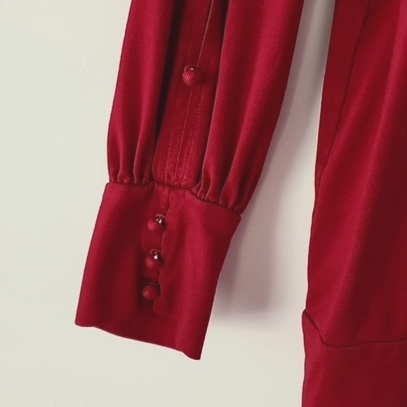 Chico's 3 Raspberry Red Round Neck Cut Out Sleeves Dressed Buttons Top XL B24 - Picture 7 of 11